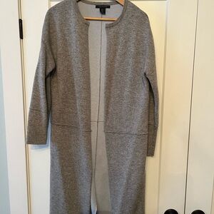Tahari Heather Gray Knit Top